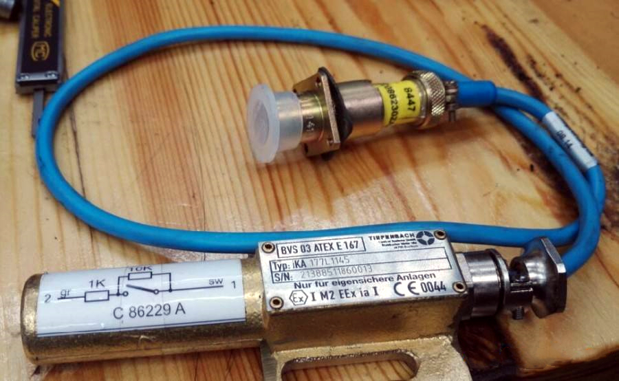 220V超波型光電開關(guān)CR-1000|220V對(duì)射式光電開關(guān)工作原理RM30-2424GH 220V超波型光電開關(guān)CR-1000|220V對(duì)射式光電開關(guān)工作原理RM30-2424GH