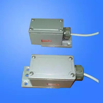 DQ-GD010光電開關(guān)可廣泛應(yīng)適用于機械化工|DR-500N圓形光電傳感器 DQ-GD010光電開關(guān)可廣泛應(yīng)適用于機械化工|DR-500N圓形光電傳感器
